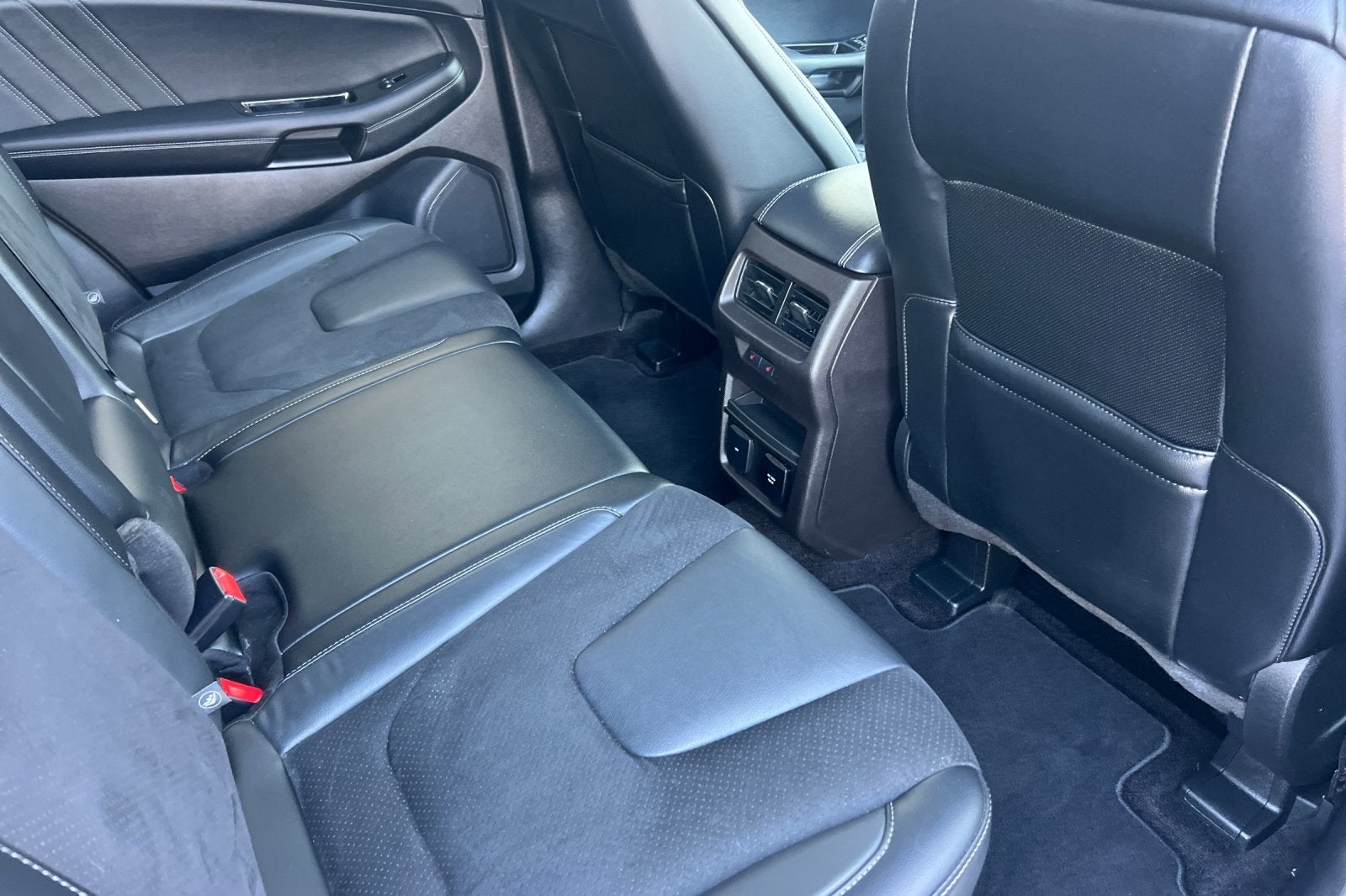 2017 Ford Edge Sport