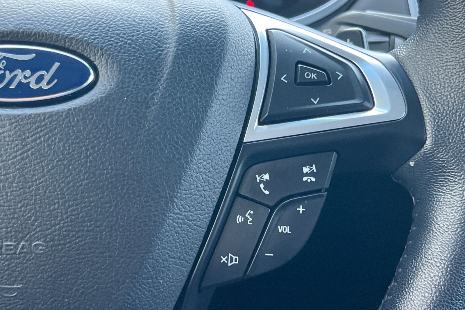 2017 Ford Edge Sport