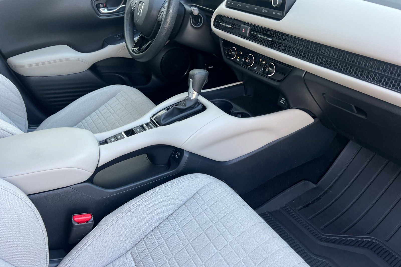 2025 Honda HR-V LX