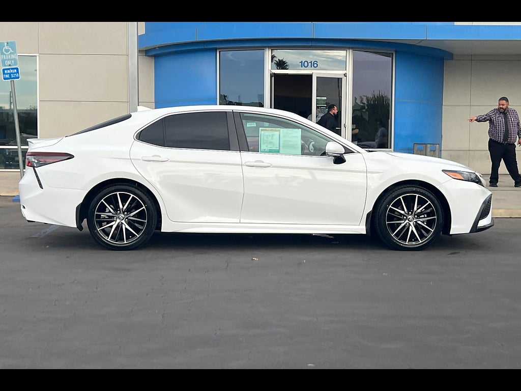 2023 Toyota Camry SE Nightshade