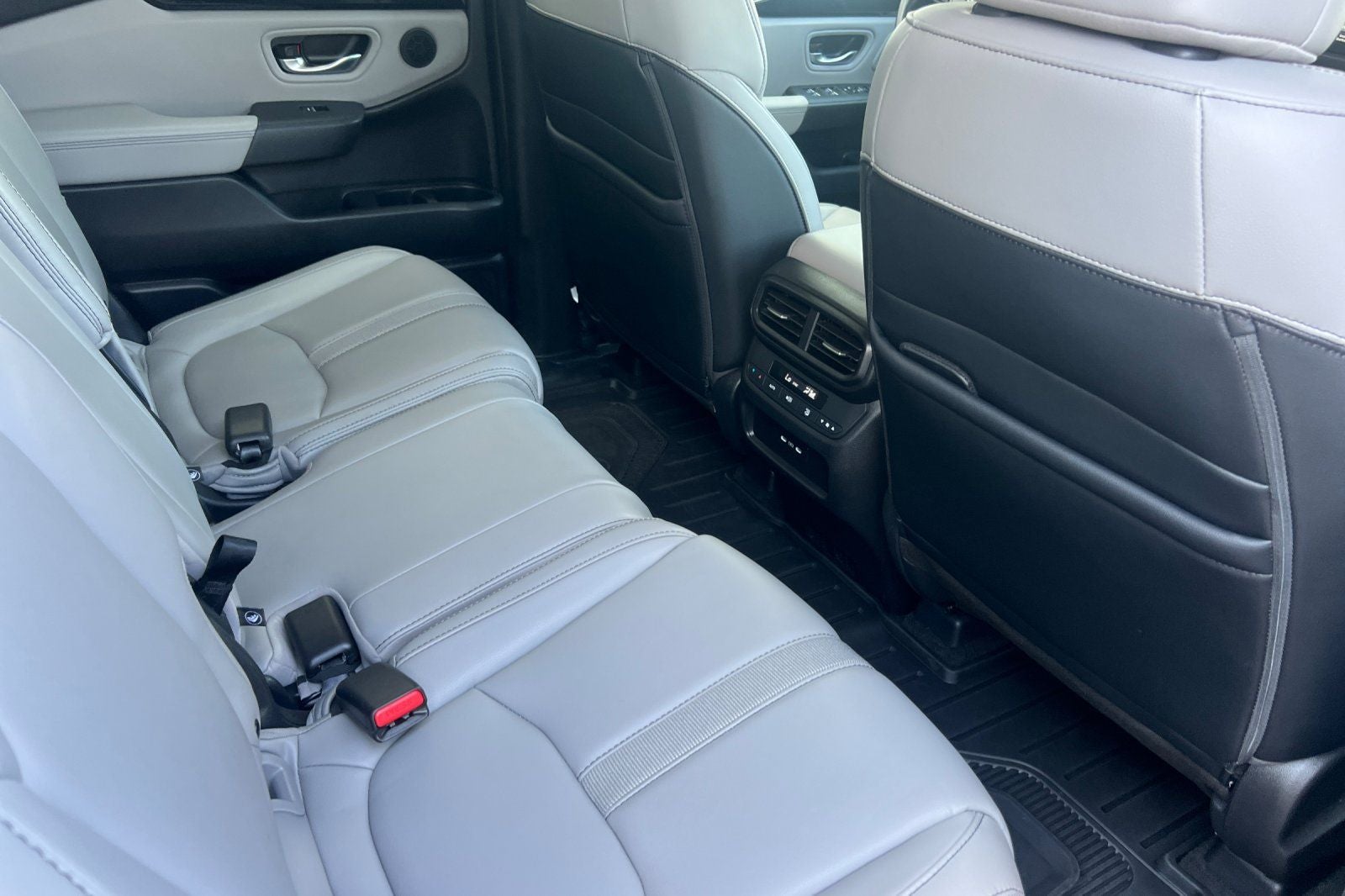 2024 Honda Pilot EX-L 8 Passenger