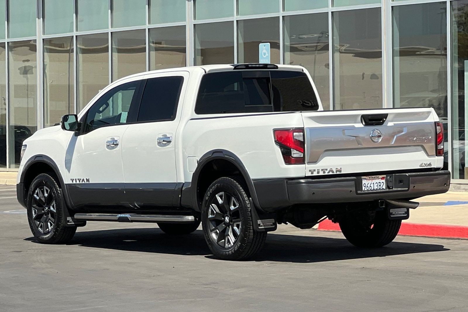 2021 Nissan Titan Platinum Reserve