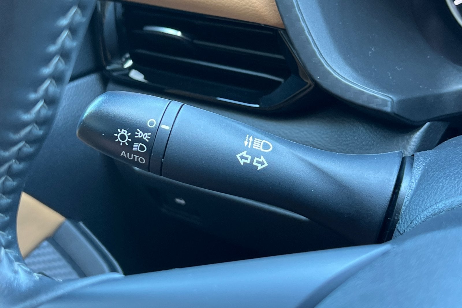 2025 Nissan Sentra SV 4dr Sedan