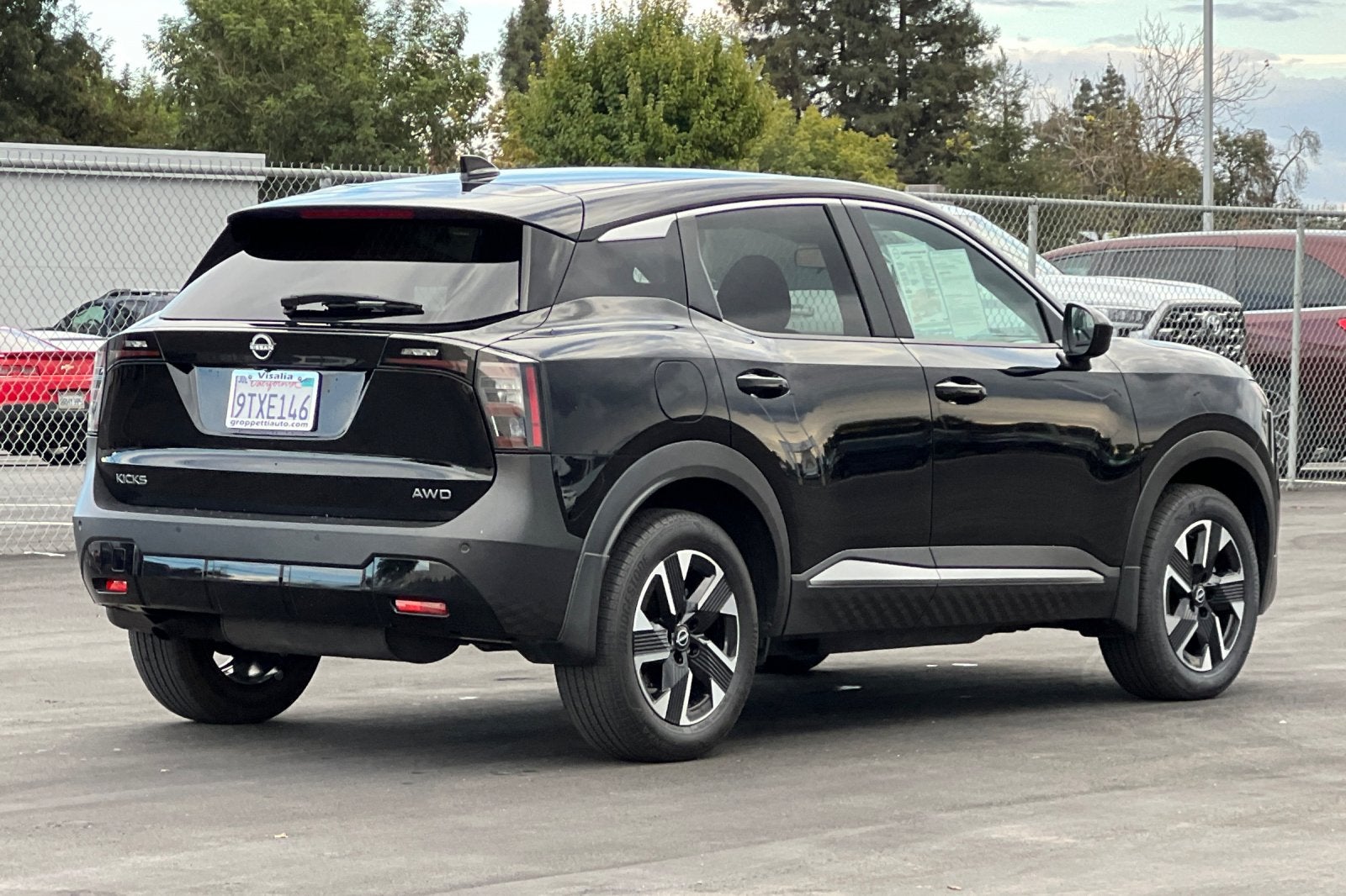 2025 Nissan Kicks SV