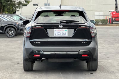 2025 Nissan Kicks SV