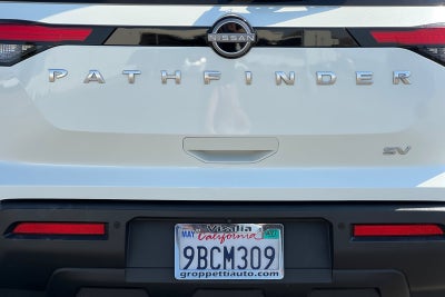 2022 Nissan Pathfinder SV