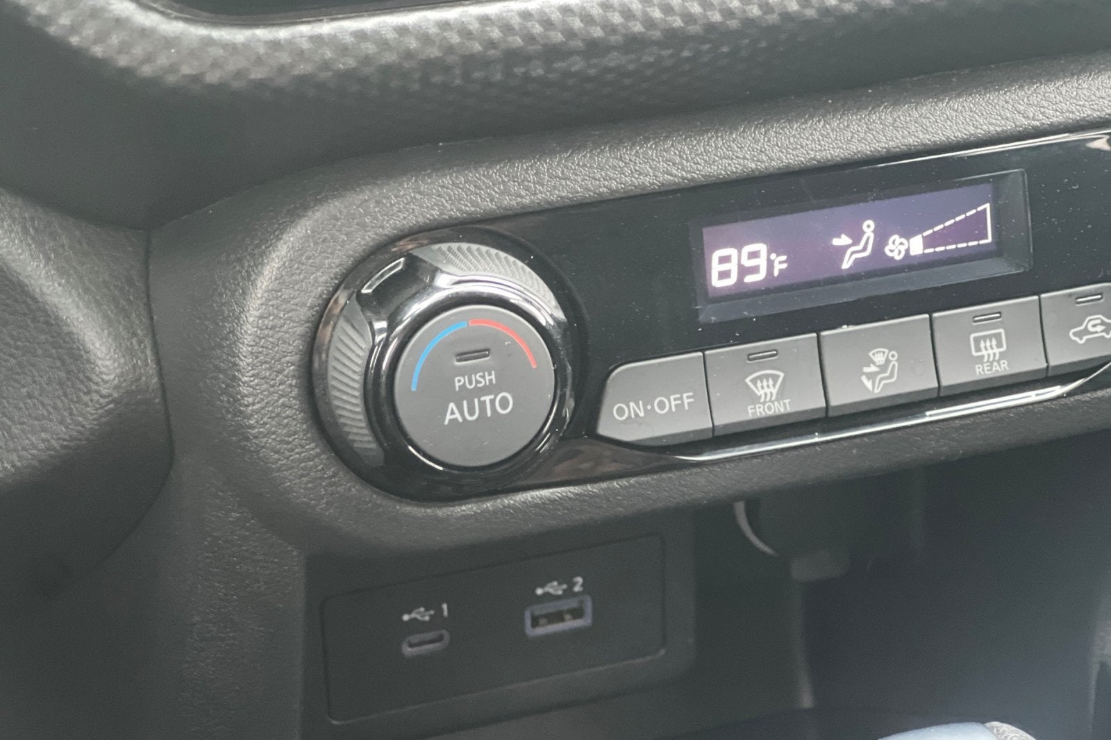 2022 Nissan Kicks SV