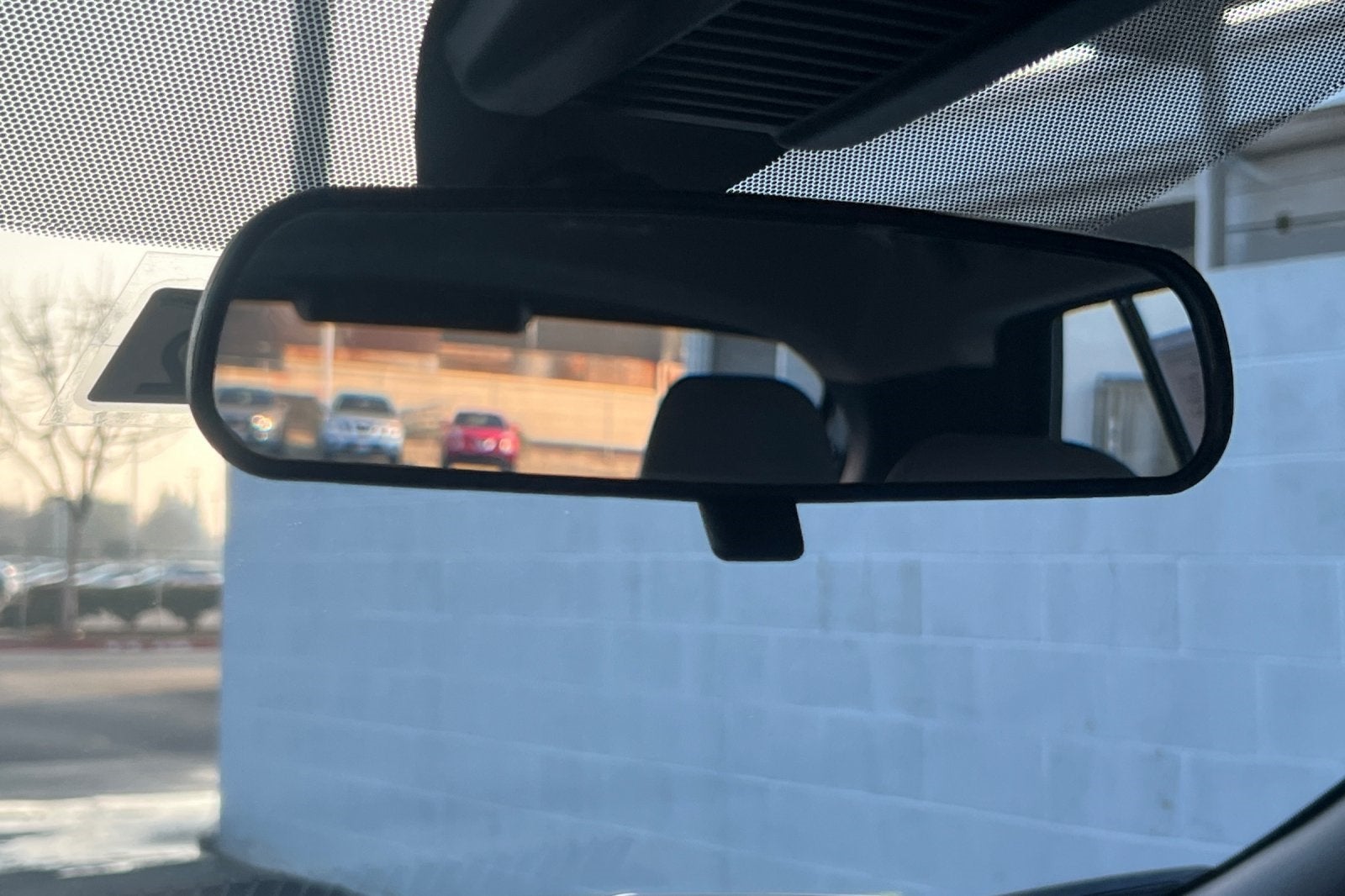 2022 Nissan Kicks SR