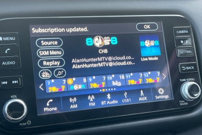 2022 Nissan Kicks SR