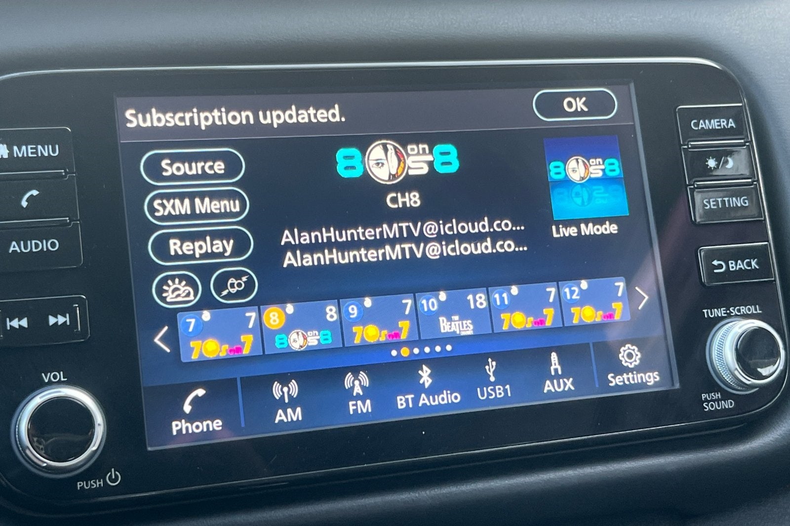 2022 Nissan Kicks SR