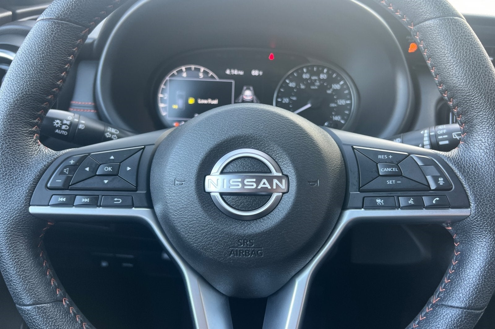 2022 Nissan Kicks SR