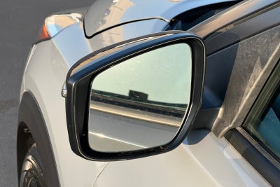 2022 Nissan Kicks SR