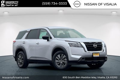 2025 Nissan Pathfinder S