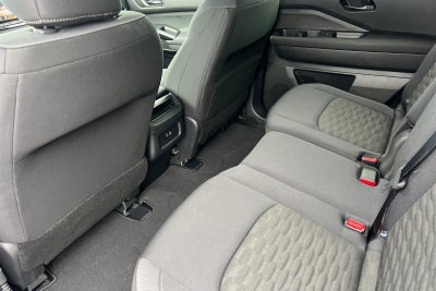 2025 Nissan Pathfinder S