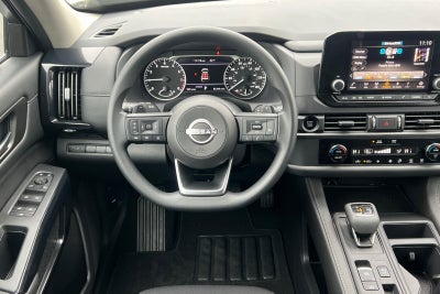 2025 Nissan Pathfinder S