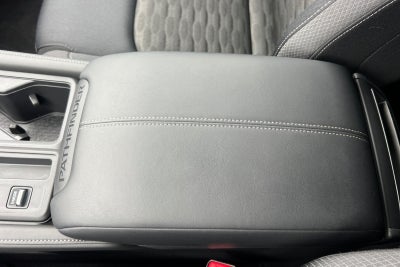 2025 Nissan Pathfinder S