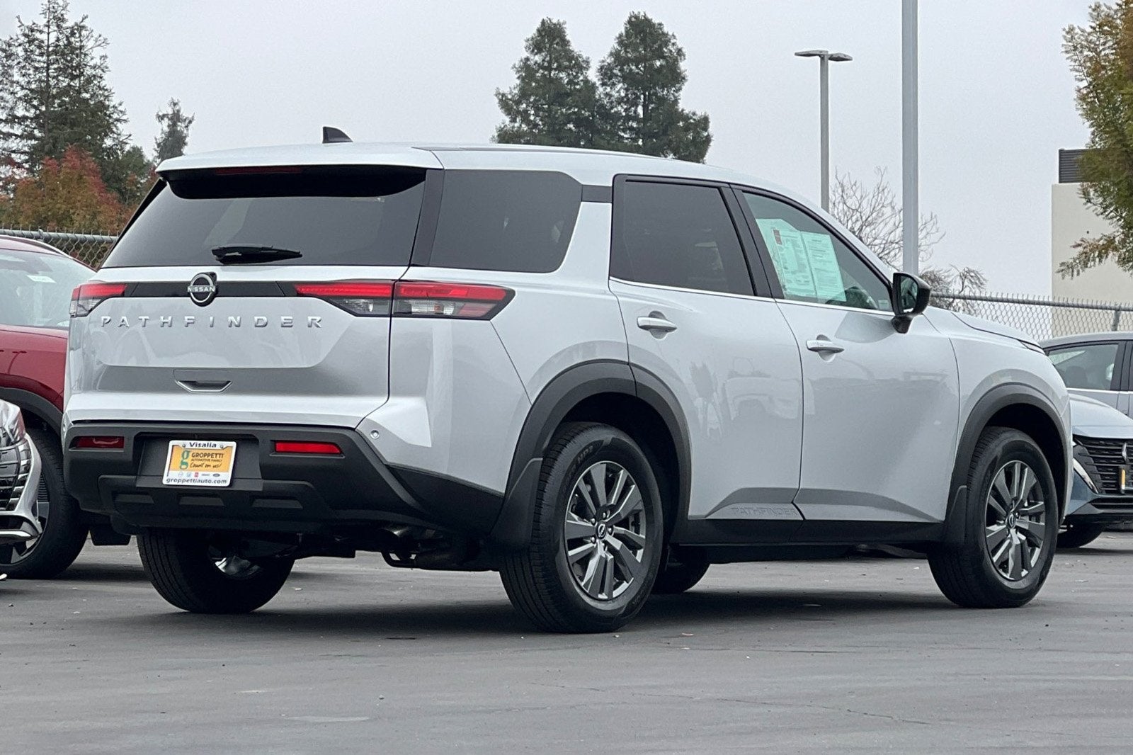 2025 Nissan Pathfinder S