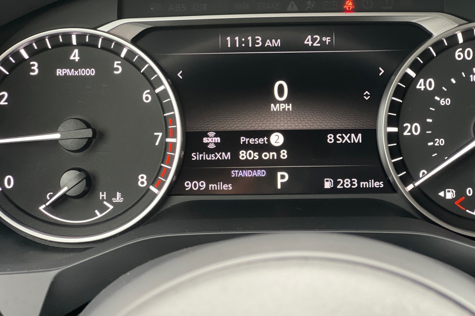 2025 Nissan Pathfinder S