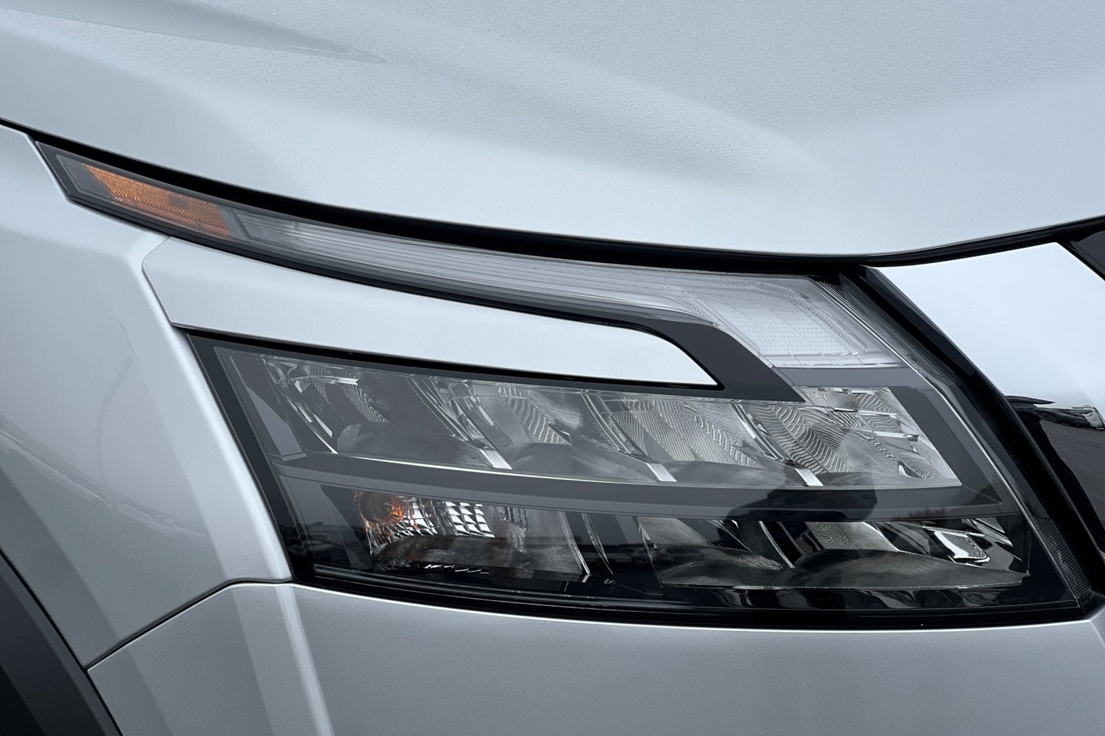 2025 Nissan Pathfinder S