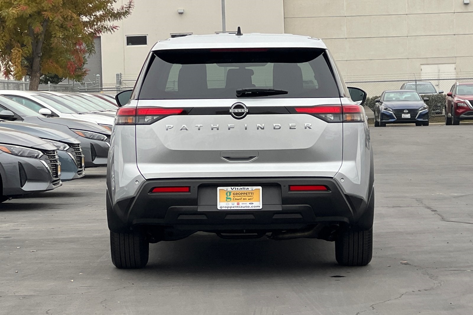 2025 Nissan Pathfinder S