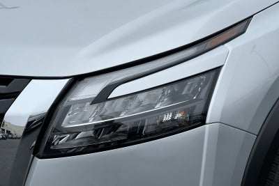 2025 Nissan Pathfinder S