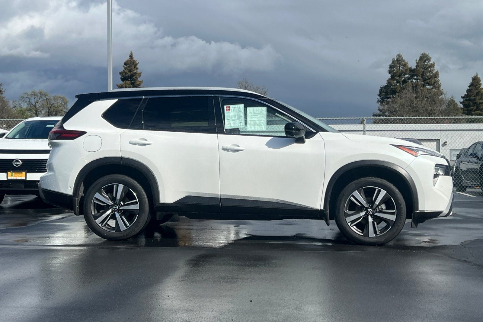 2024 Nissan Rogue SL