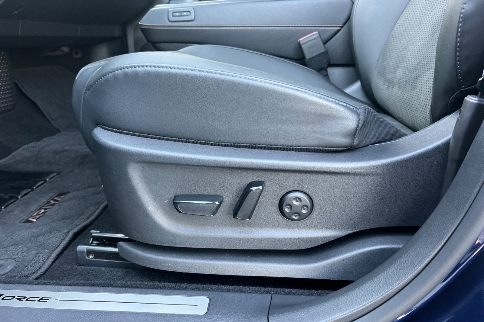 2025 Nissan Ariya ENGAGE e-4ORCE