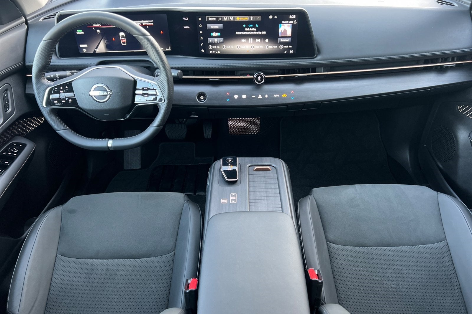 2025 Nissan Ariya ENGAGE e-4ORCE