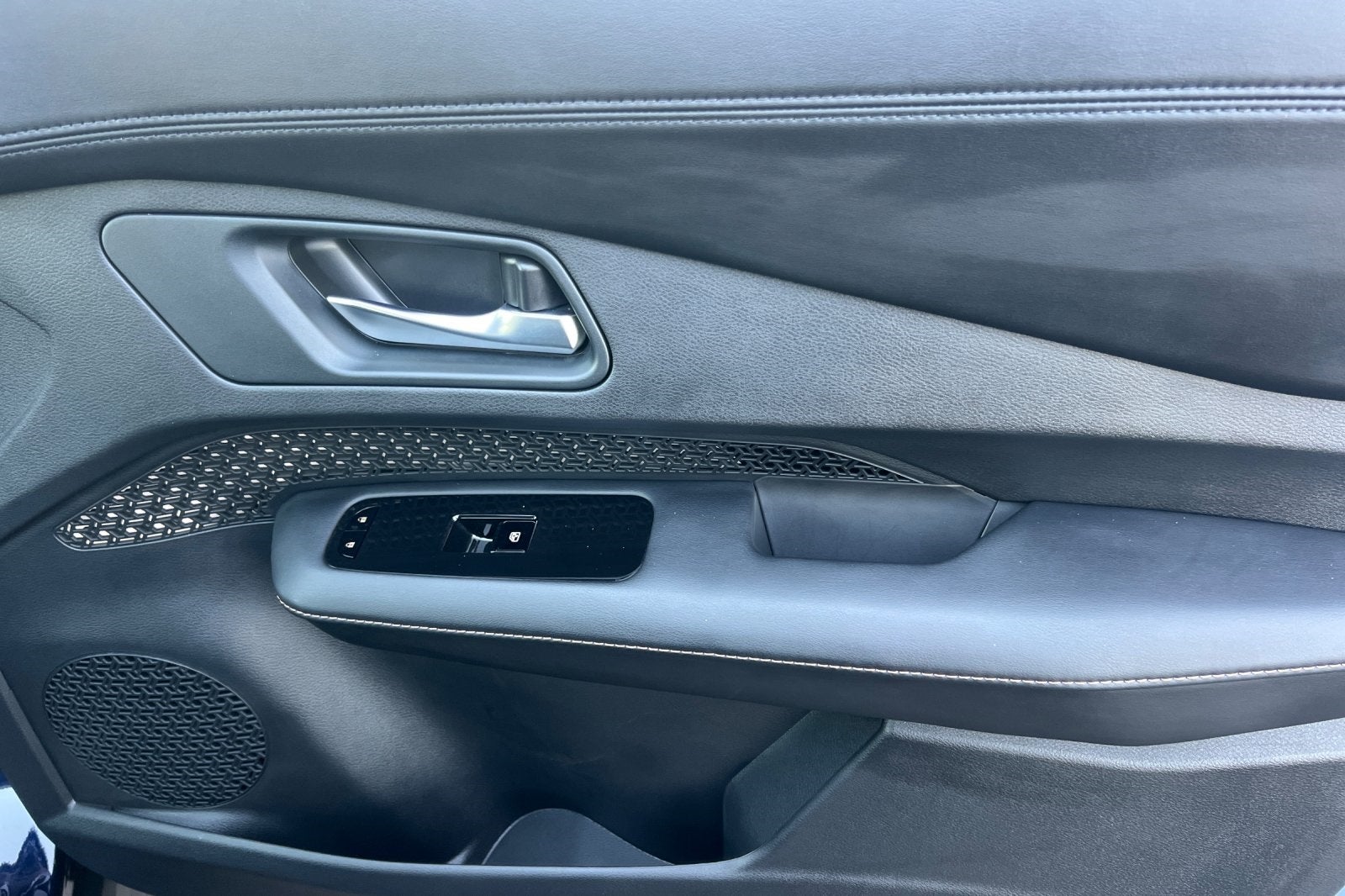 2025 Nissan Ariya ENGAGE e-4ORCE