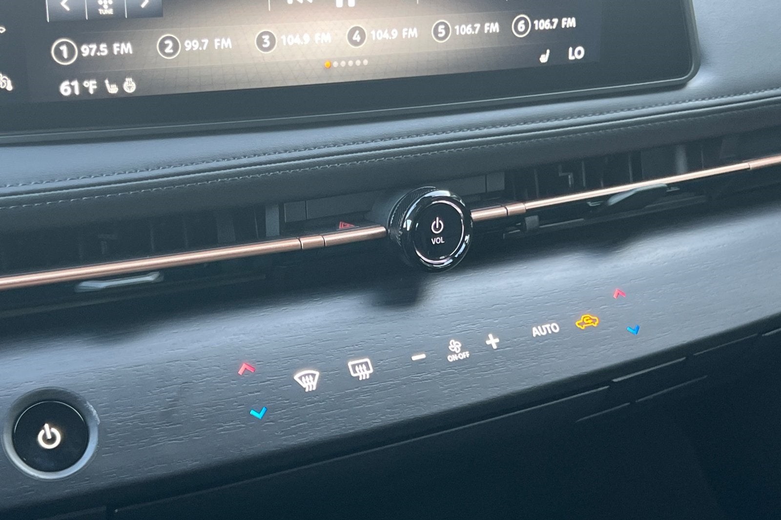 2025 Nissan Ariya ENGAGE e-4ORCE