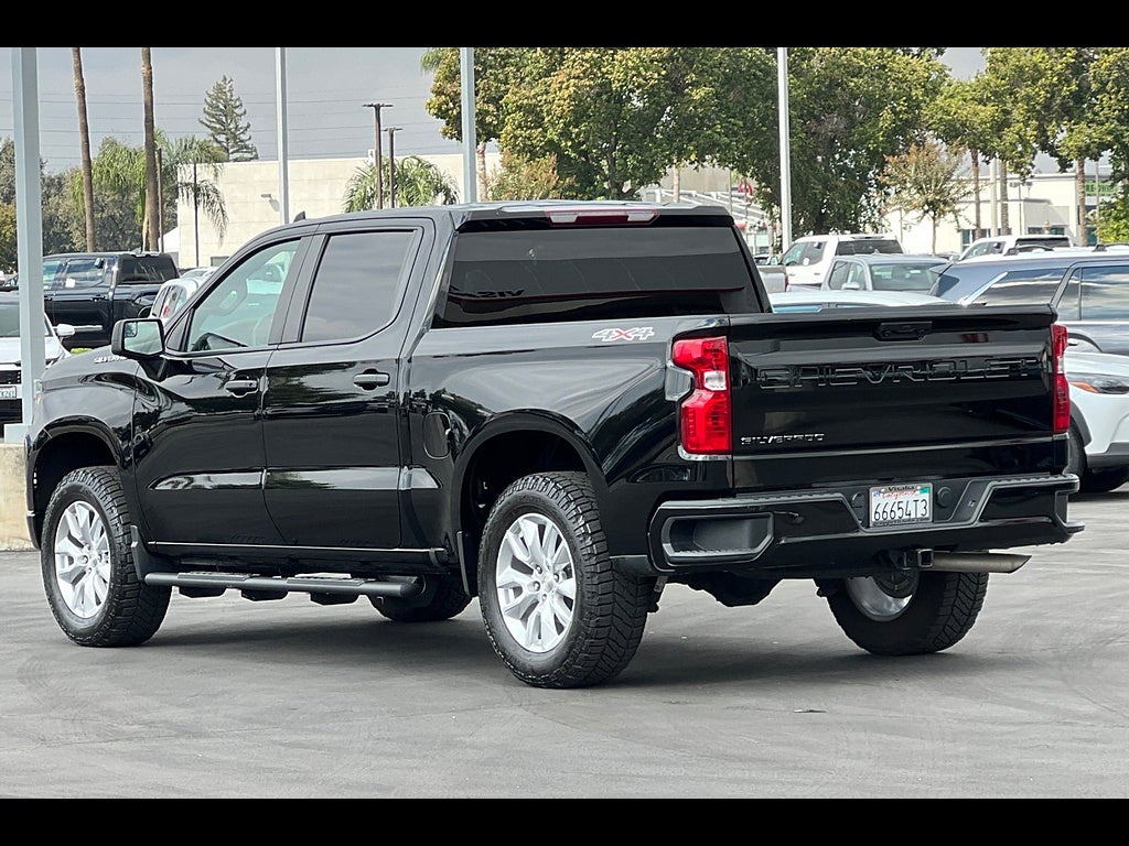 2022 Chevrolet Silverado 1500 Custom