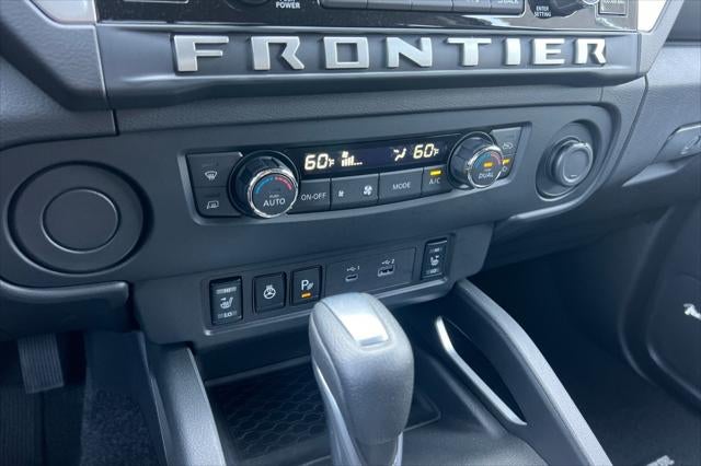 2025 Nissan Frontier SV