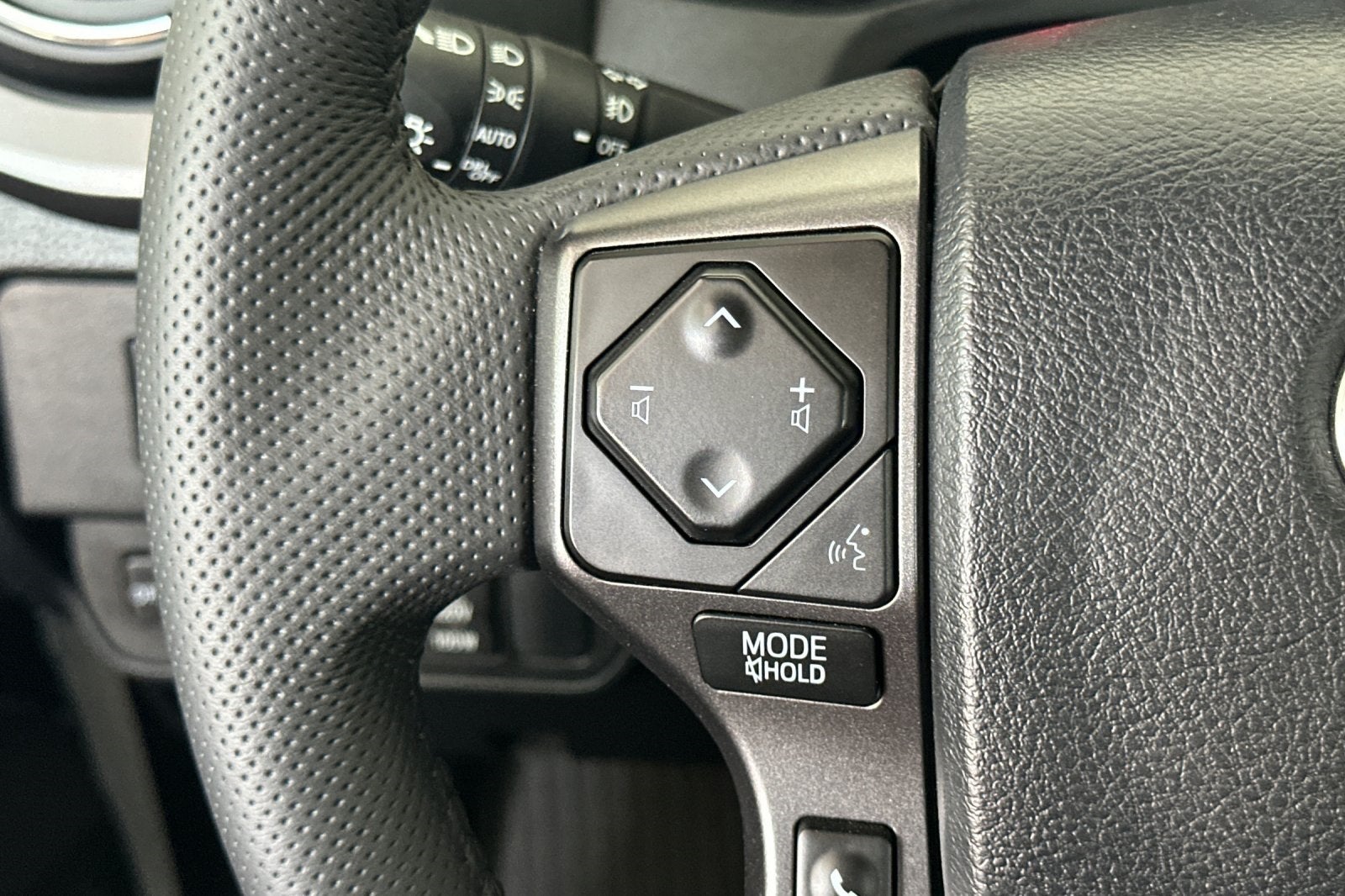 2023 Toyota Tacoma V6