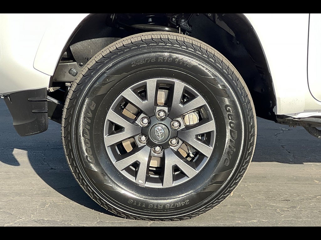 2023 Toyota Tacoma 4WD SR5 V6