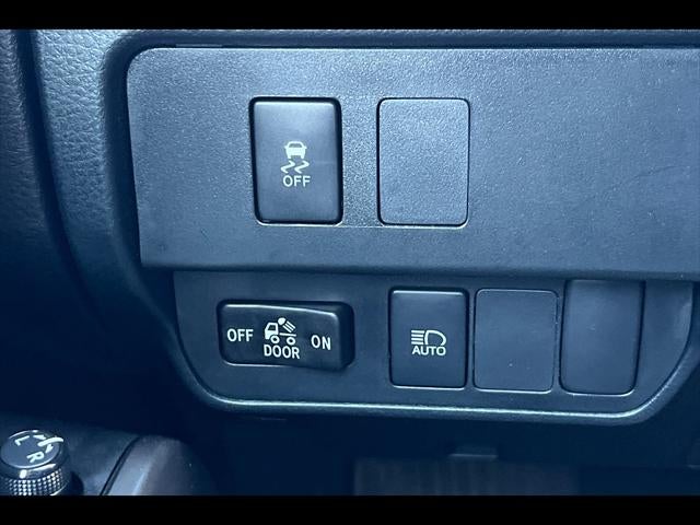 2023 Toyota Tacoma 4WD SR5 V6