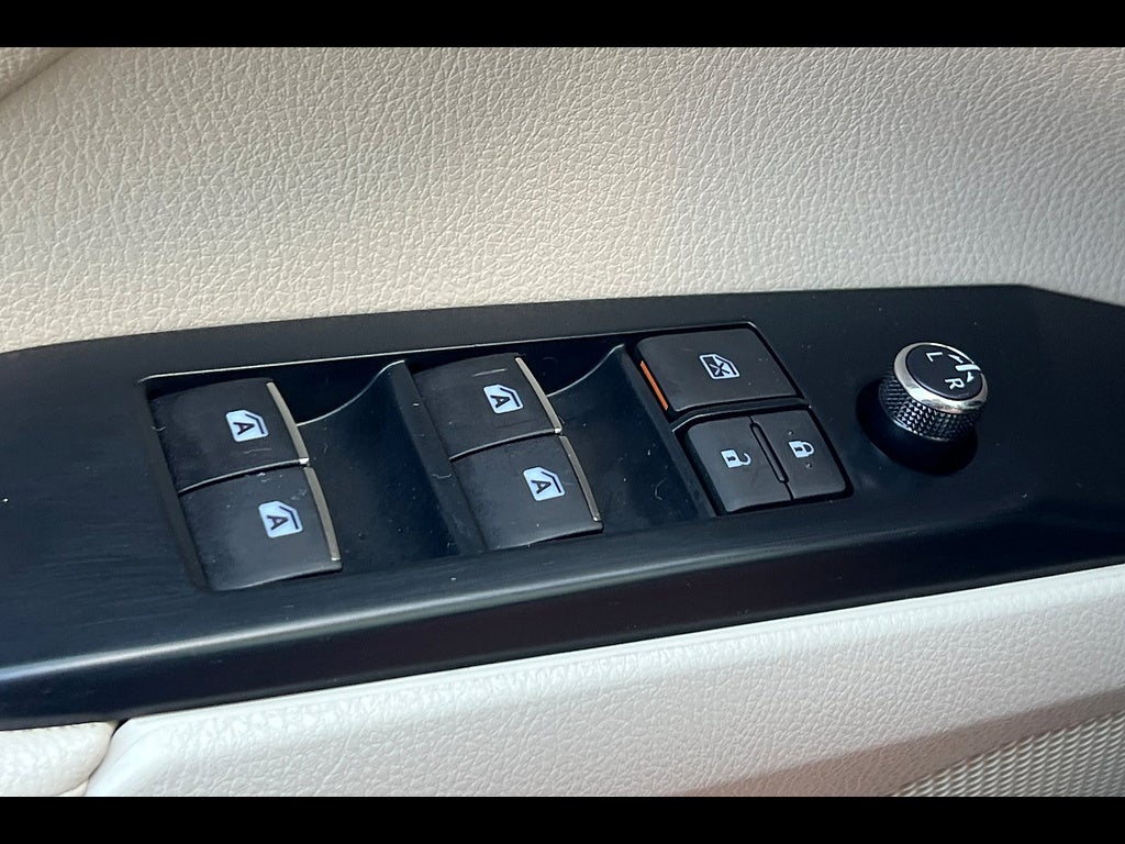 2020 Toyota Camry XLE