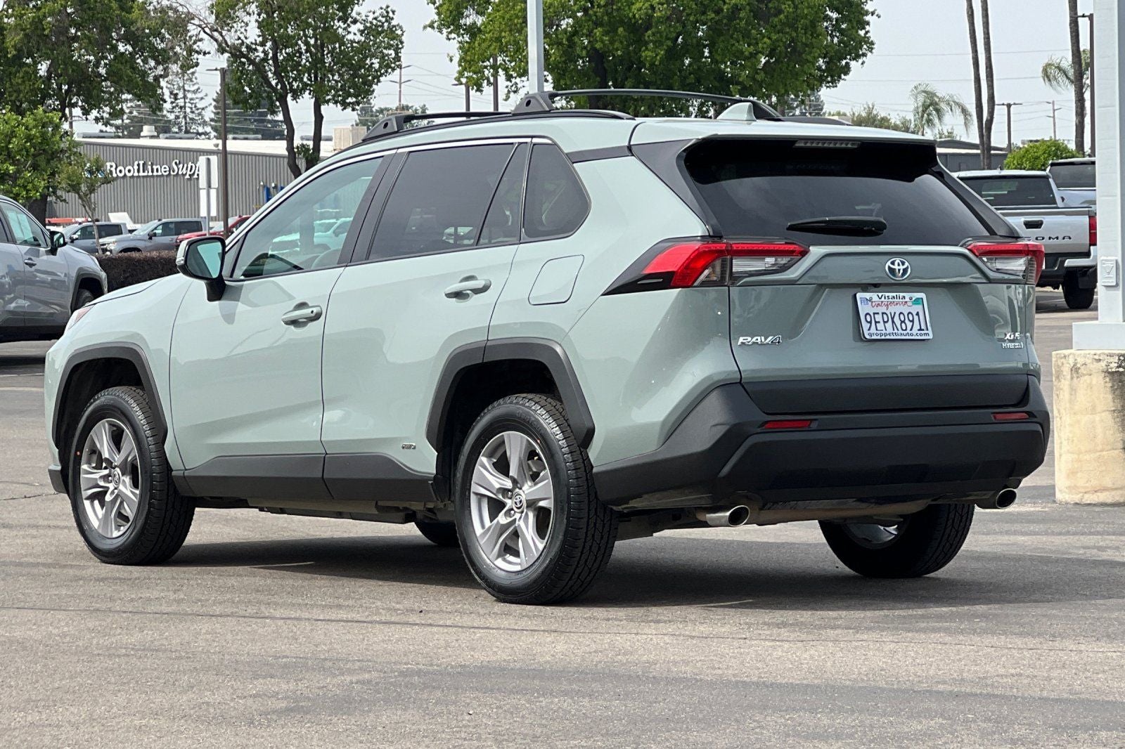 2023 Toyota RAV4 Hybrid XLE