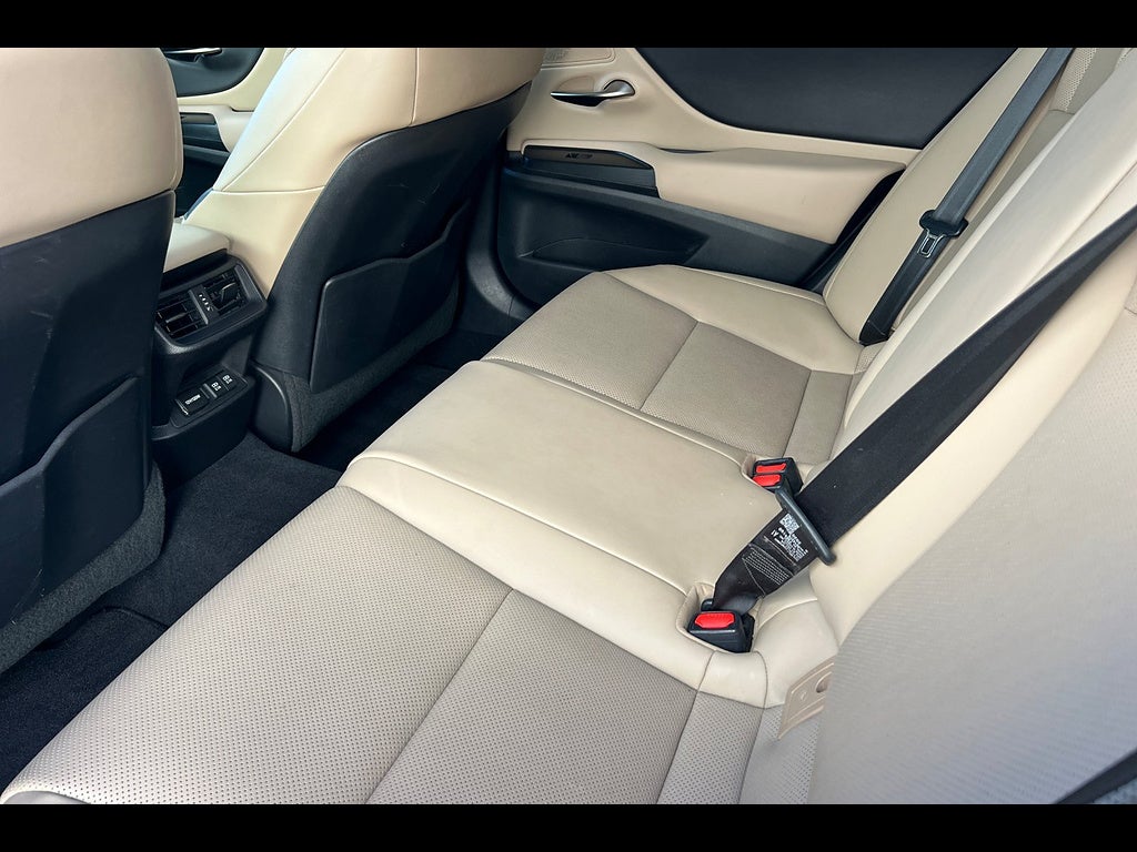 2020 Lexus ES Base