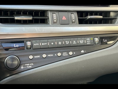 2020 Lexus ES Base