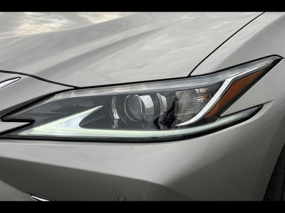 2020 Lexus ES Base