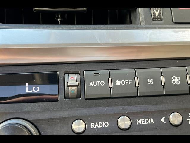 2020 Lexus ES Base