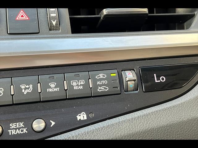 2020 Lexus ES Base