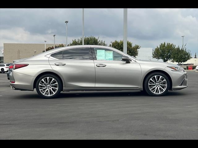 2020 Lexus ES Base