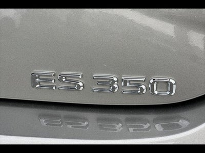 2020 Lexus ES Base