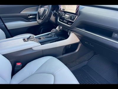 2025 Toyota Grand Highlander XLE