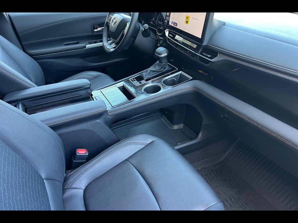 2025 Toyota Sienna XSE 7-Passenger