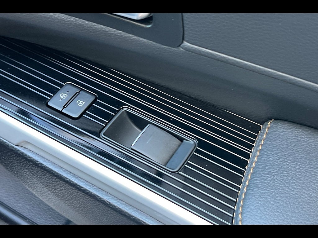 2025 Toyota Sienna XSE 7-Passenger