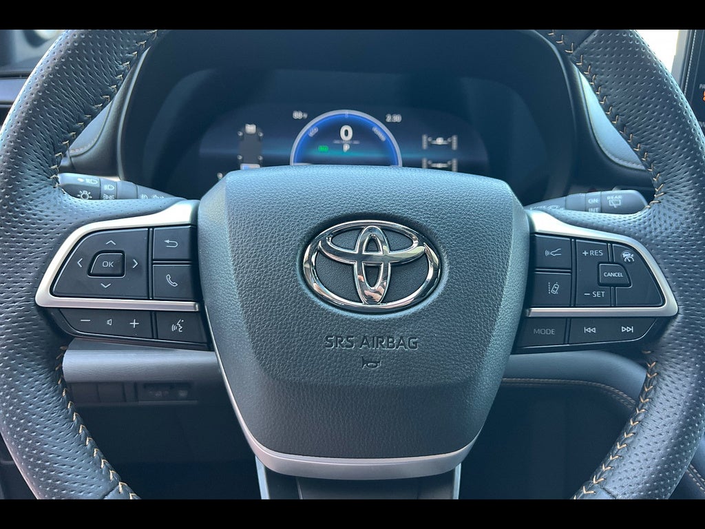 2025 Toyota Sienna XSE 7-Passenger