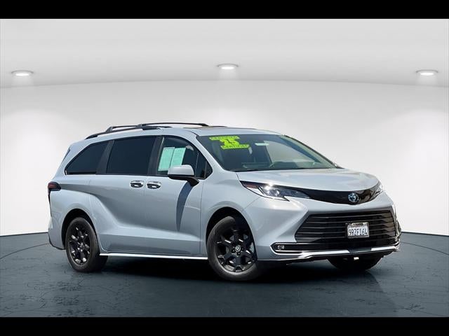 2025 Toyota Sienna XSE 7-Passenger