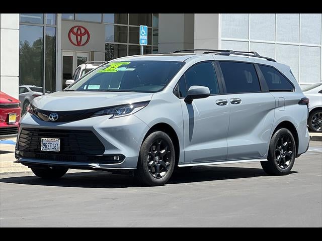 2025 Toyota Sienna XSE 7-Passenger